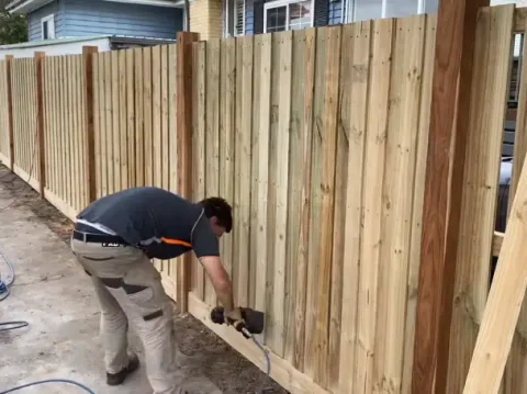 custom fence installation services in lakeland fl